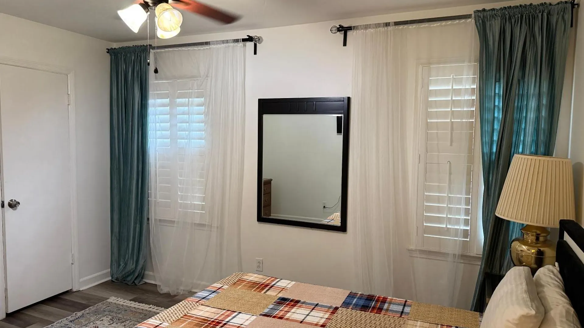 Сasa de vacaciones Villa Newly Remodeled 6Br In East Memphis Neighborhood