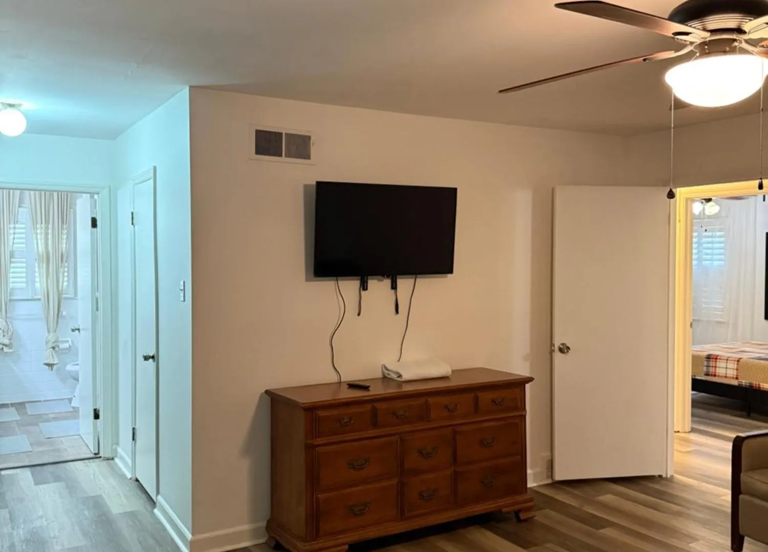 Villa Newly Remodeled 6Br In East Memphis Neighborhood